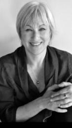 Jana-Laiz-portrait-180x320