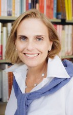 Emma_Sweeney_Headshot