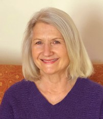 Iza Head shot 3-4-20.jpeg